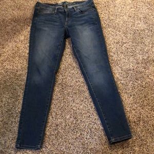 Mossimo Jeans Mid Rise skinny.